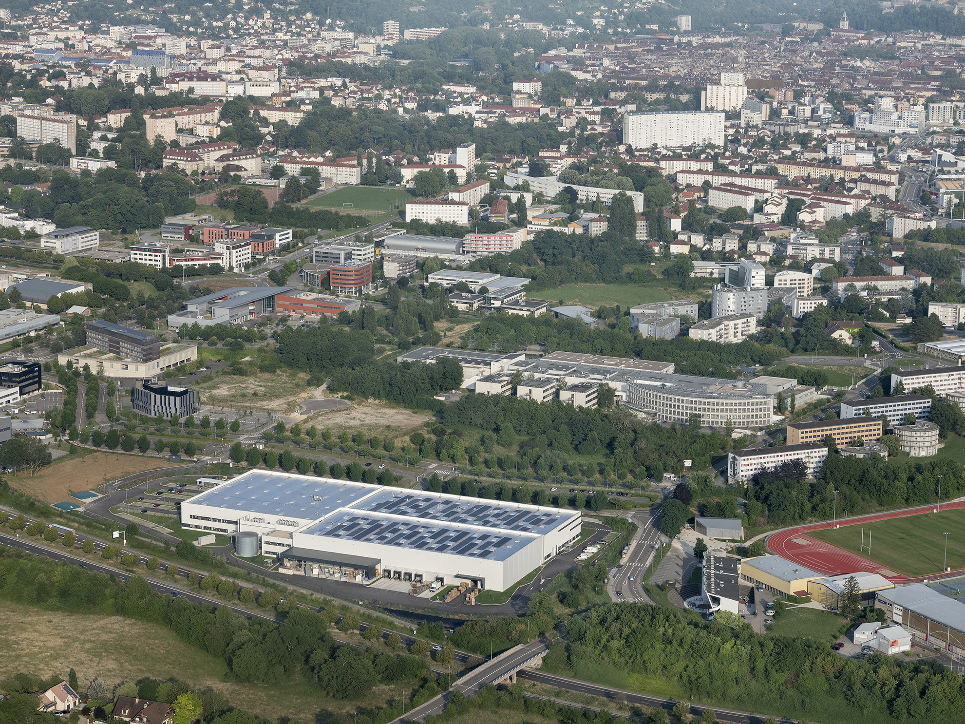 Vue aérienne de l'usine Antolin - Besançon