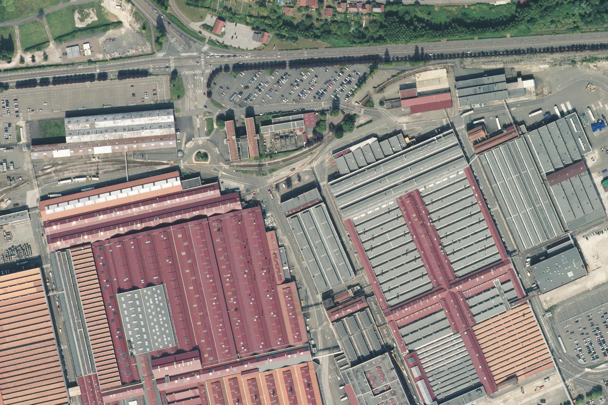 Vue aérienne du site PSA à Montbéliard