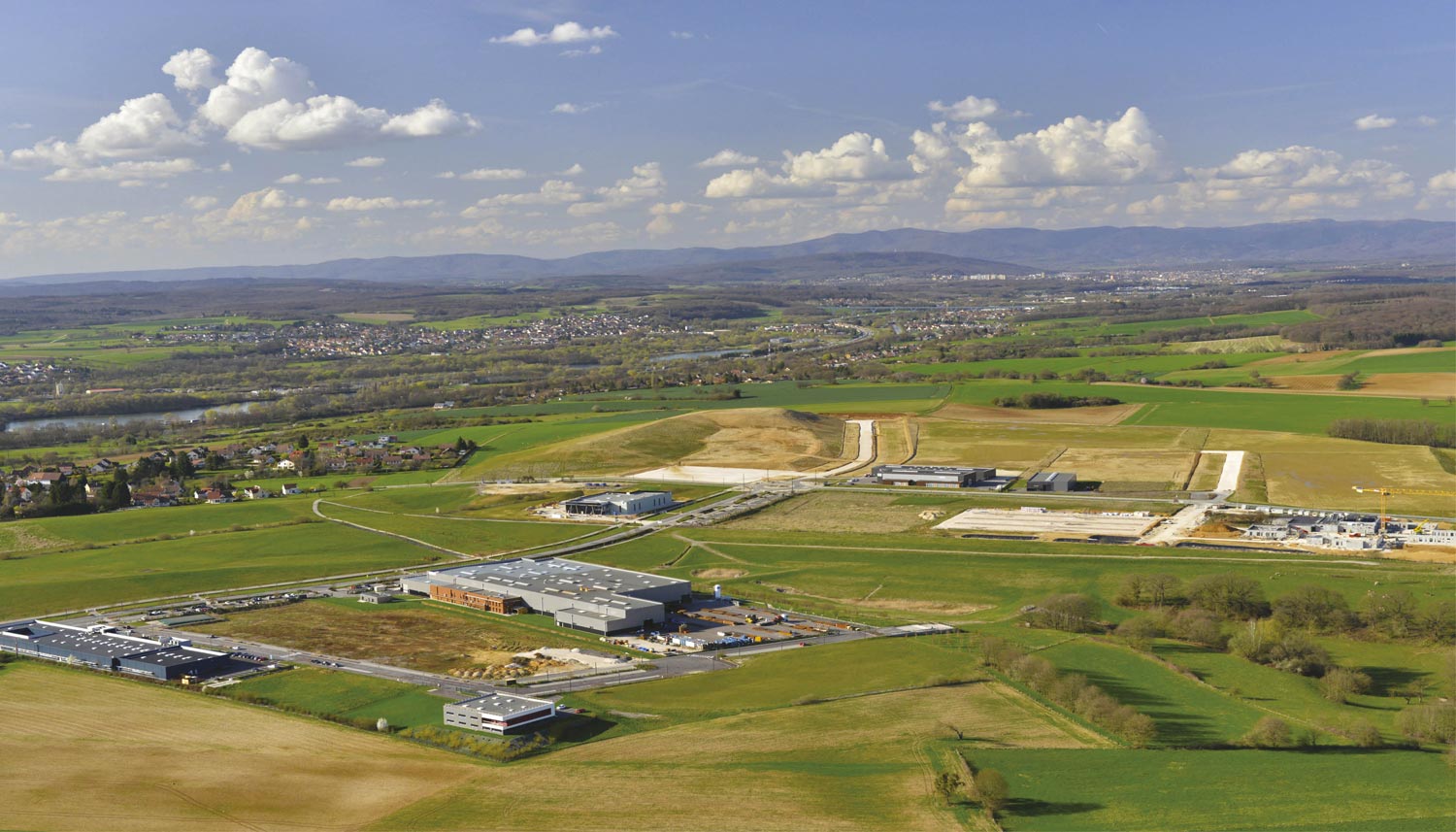 Vue aérienne du site Technoland II en cours d'aménagement