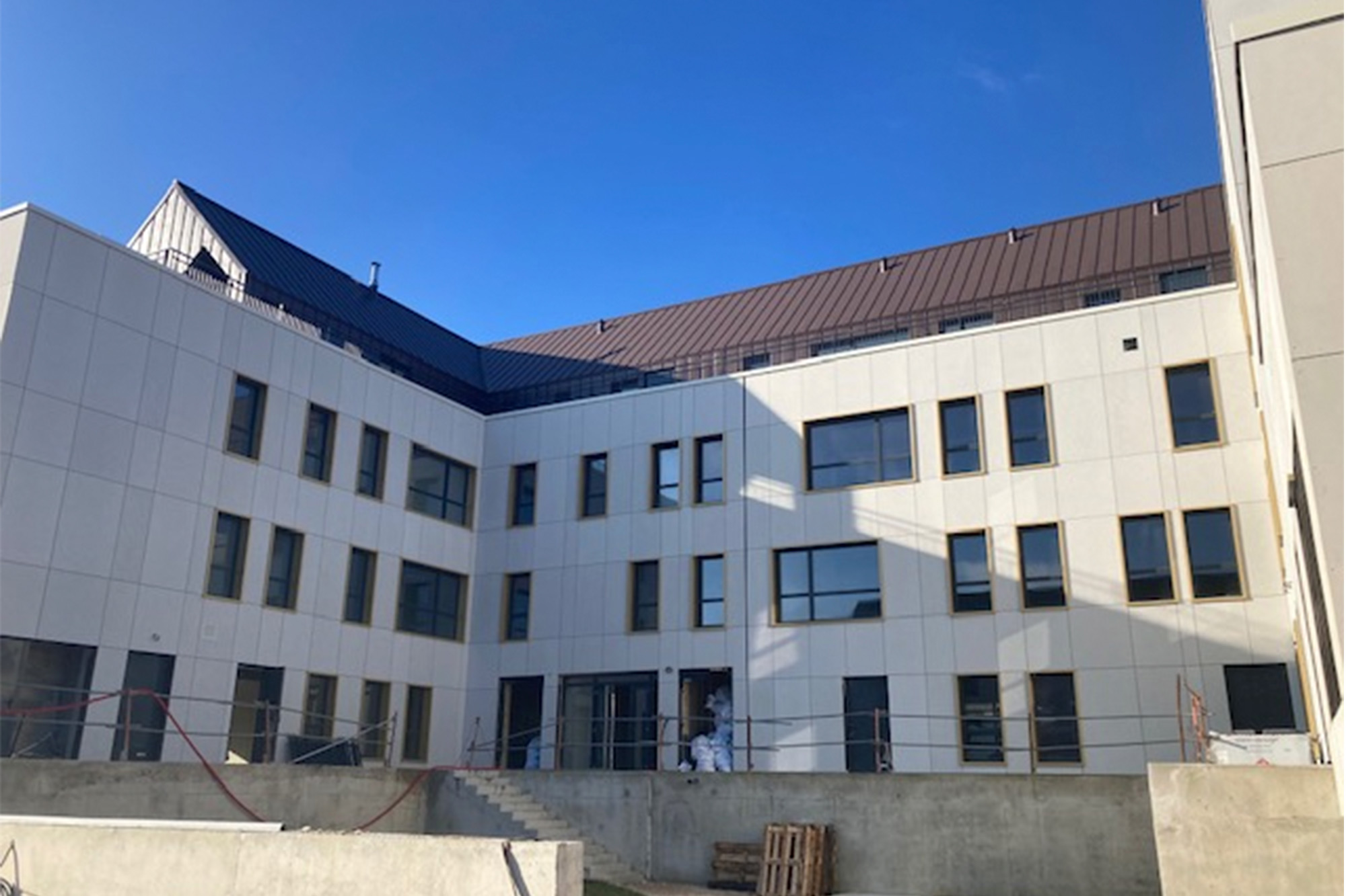 Vue du bâtiment Clémenceau situé à Dole
