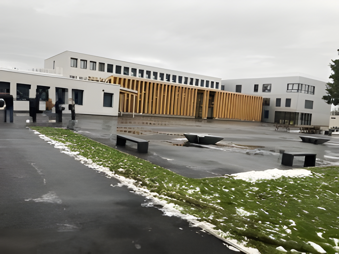 college laroue - Frasne Photo extérieure Collège Emile LAROUE - Frasne