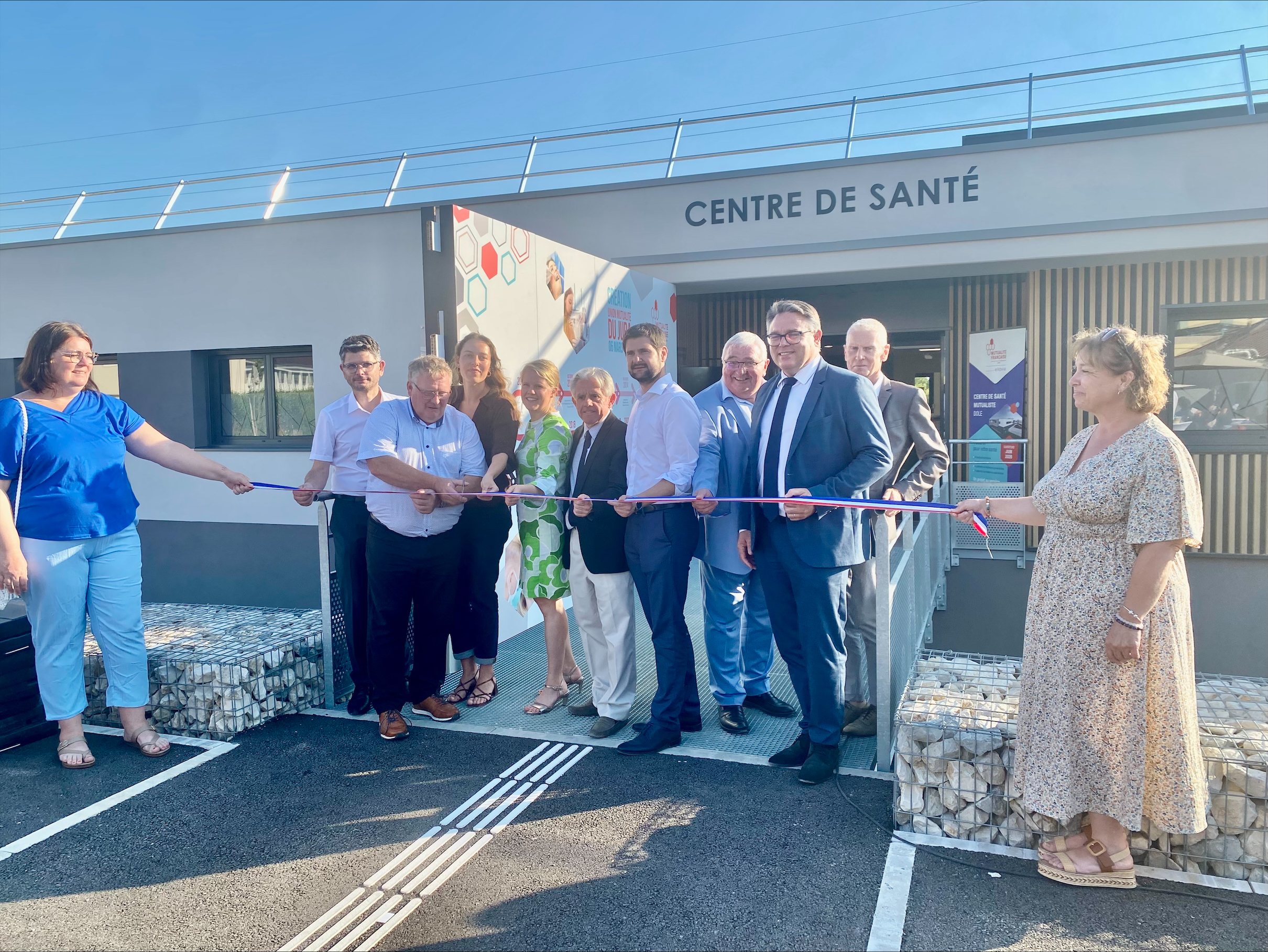 inauguration mesnils pasteur