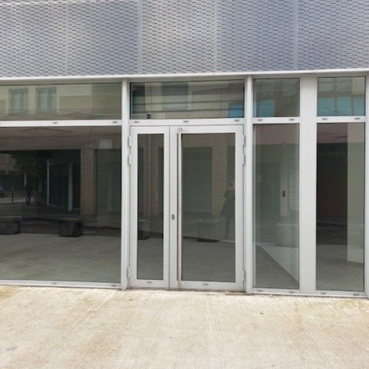 local commercial cassin besancon 2
